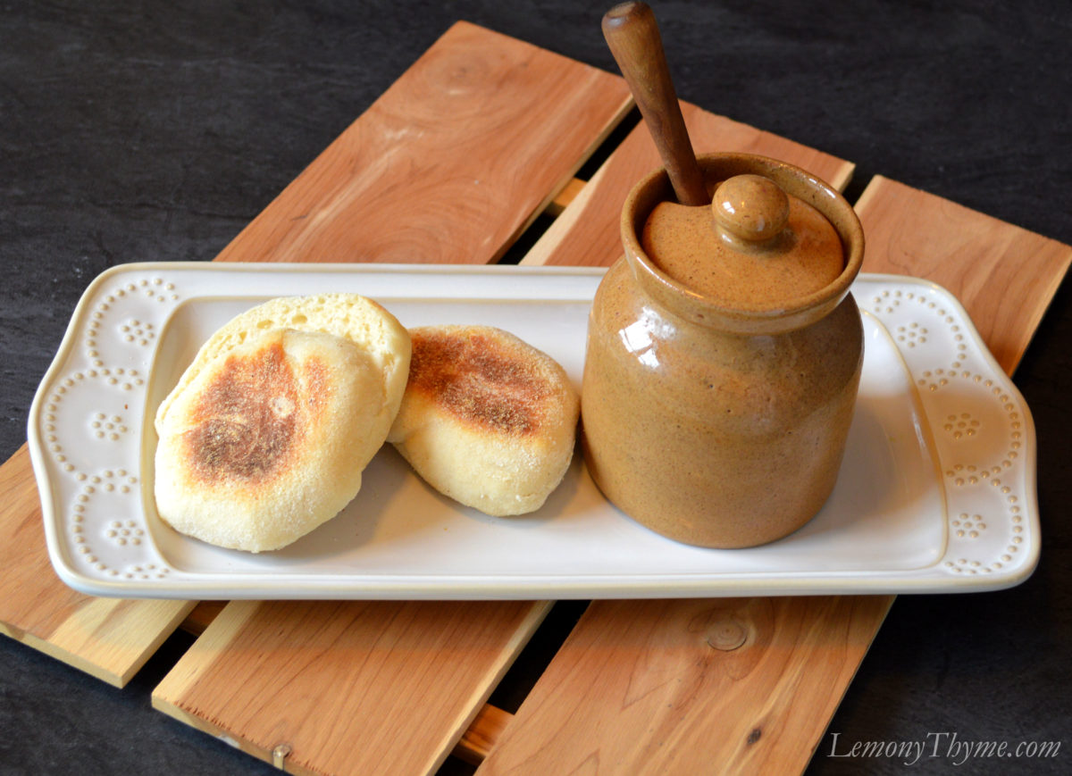 http://www.lemonythyme.com/homemade-english-muffins-bread-machine-method/homemade-english-muffins-lemonythyme/