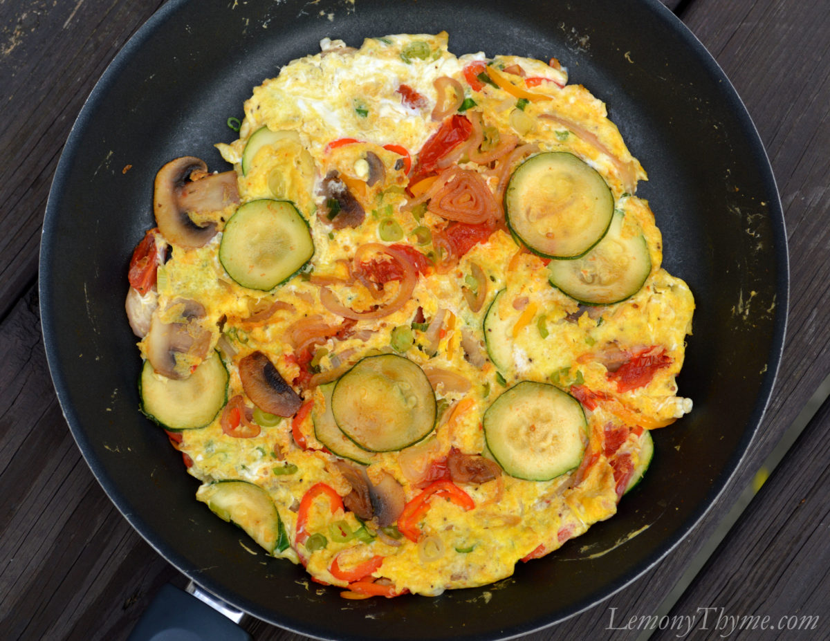 http://www.lemonythyme.com/veggie-frittata-breakfast-burrito-or-quesadilla/veggie-frittata-breakfast-burrito5/