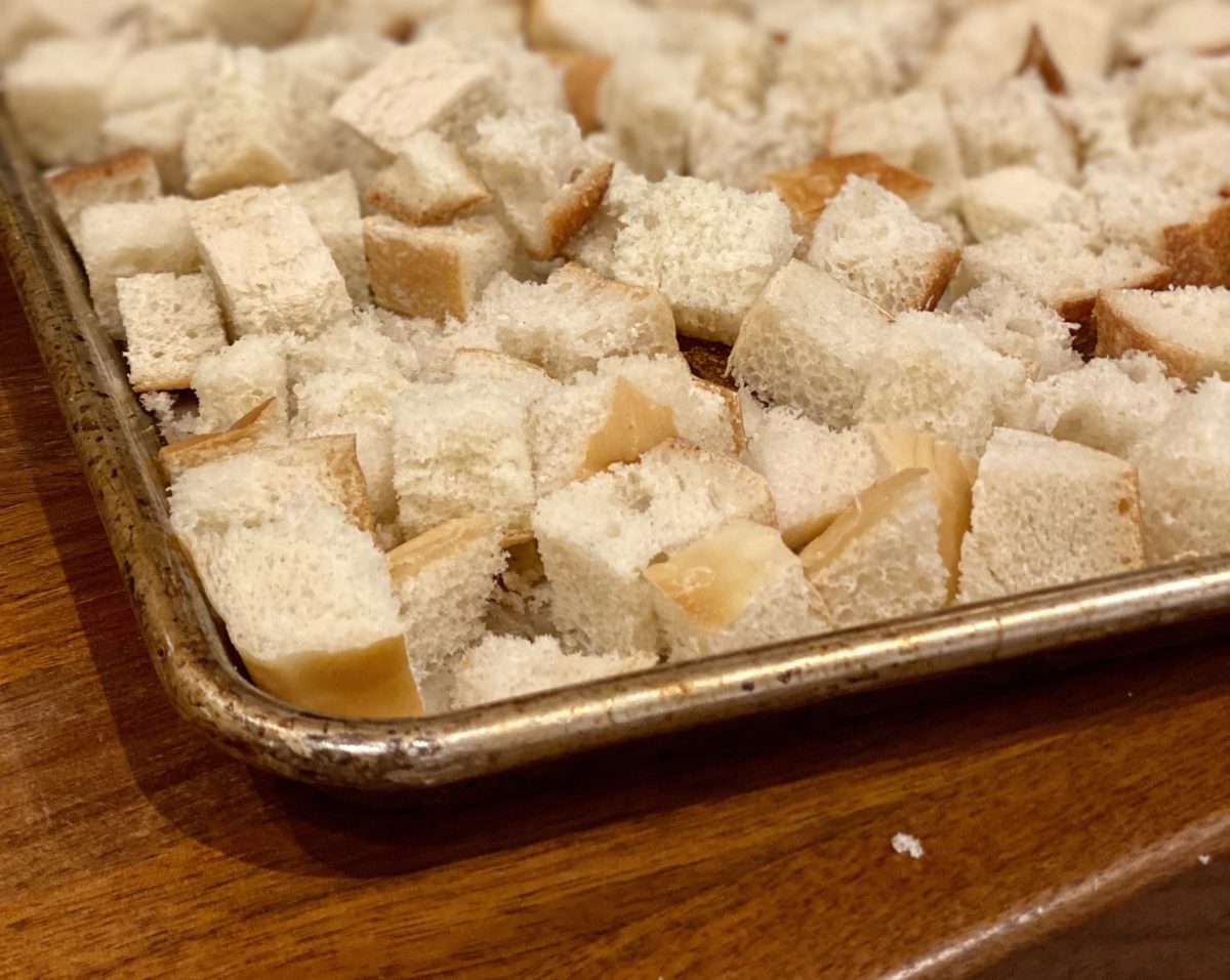 How To Make Bread Cubes For Stuffing - Lemony Thyme